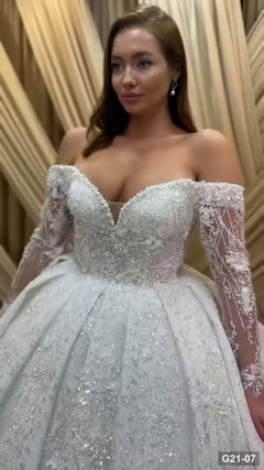 G21-007 Ivory Ball Gown Wedding Dress Main Clean Frame