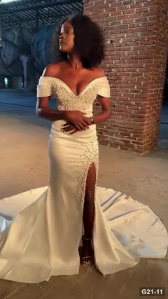 G21-011 Ivory Mermaid Wedding Dress Main Clean Frame
