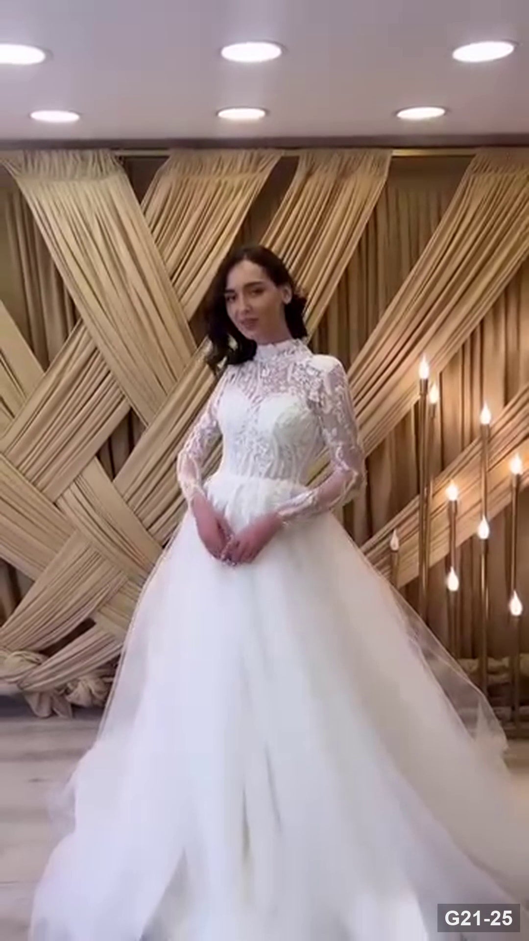 G21-025 Ivory Ball Gown Wedding Dress Main Clean Frame