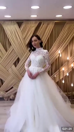 G21-025 Ivory Ball Gown Wedding Dress Main Clean Frame