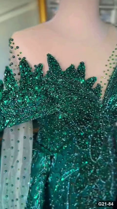 G21-084 Emerald Green Ball Gown Engagement Dress Main Clean Frame
