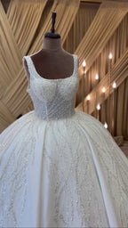 G21-086A - Soft Ivory Beaded Lace Ball Gown Wedding Dress - Gelinlik21