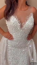 G21-092 Ivory Ball Gown Wedding Dress Main Clean Frame