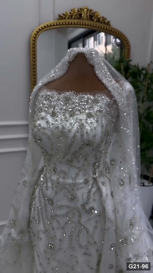 G21-096 Ivory Ball Gown Wedding Dress Main Clean Frame