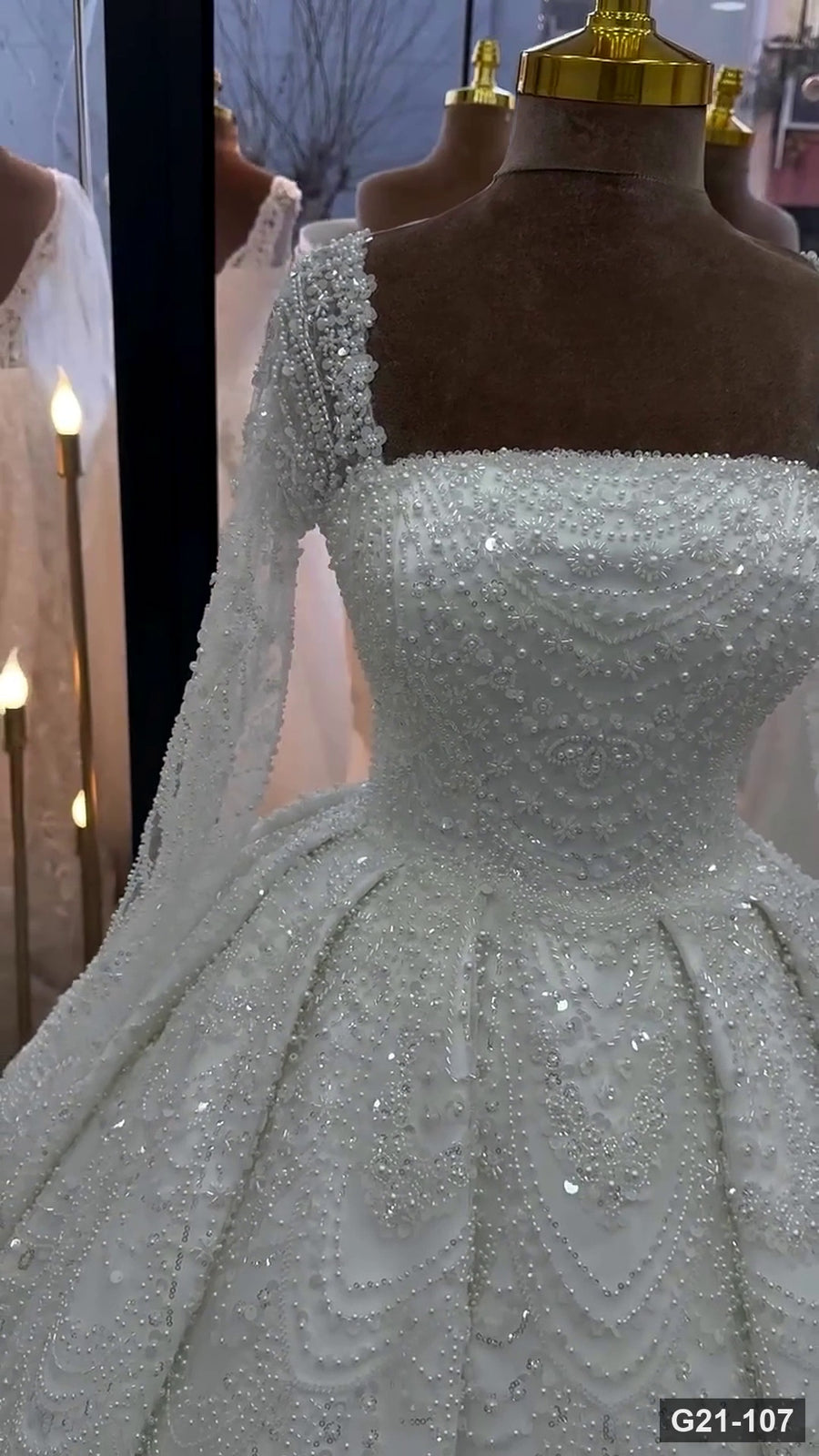 G21-107 Elfenbein Ballkleid Spitze Brautkleid und Kapellenschleppe