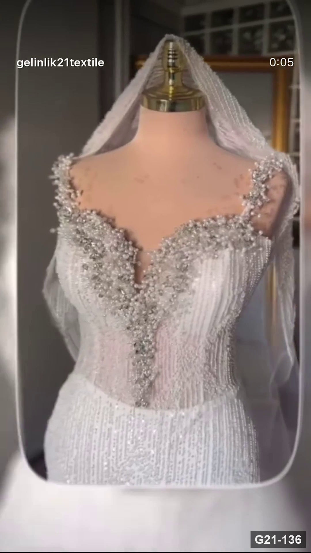 G21-136 Ivory Ball Gown Wedding Dress Main Clean Frame