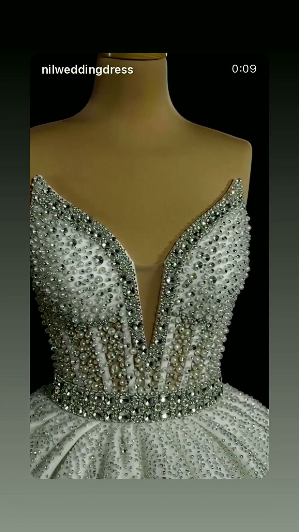 NIL 312 Ivory Ball Gown Crystal Beaded Tulle Wedding Dress - Image 5
