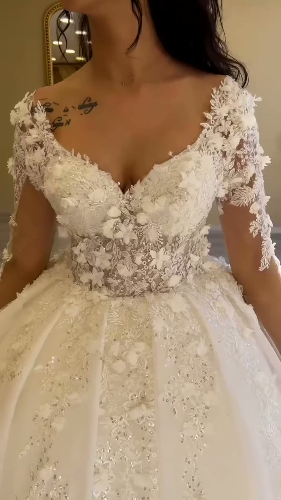 G21-315 Ivory Ball Gown Floral Lace Tulle Wedding Dress