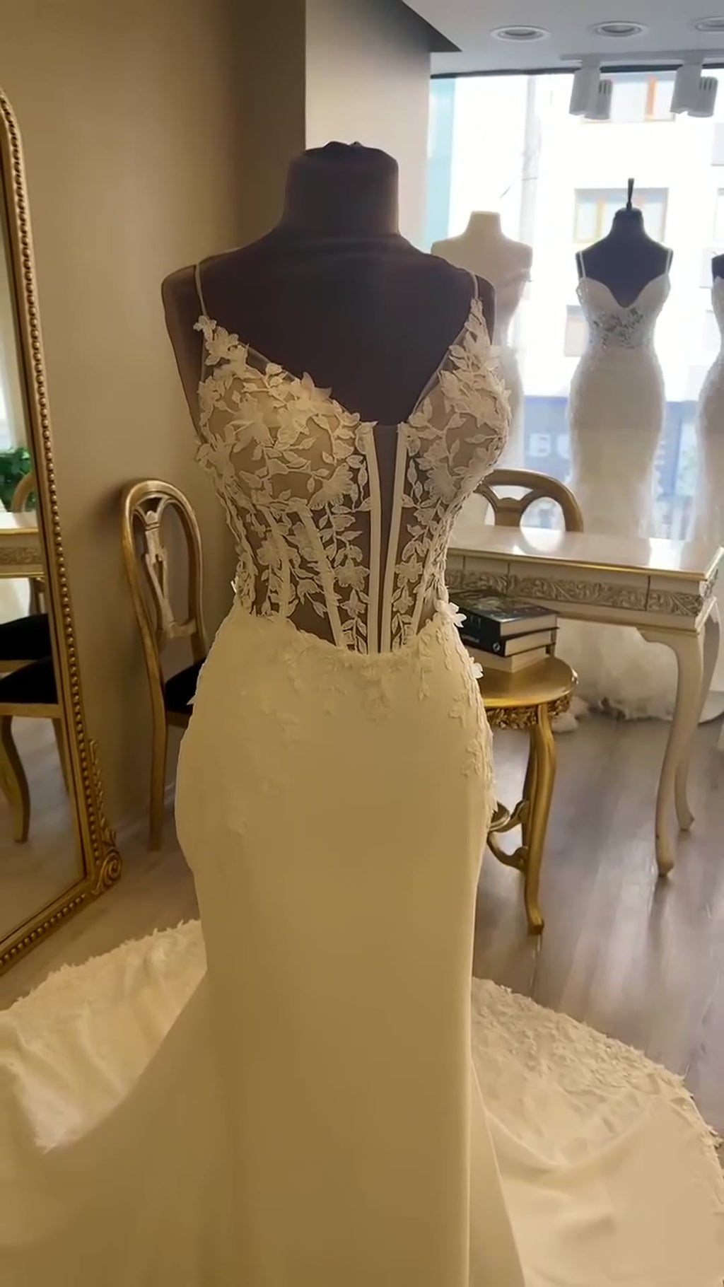 NIL 317 Ivory Mermaid Floral Lace Crepe Tulle Wedding Dress - Image 4