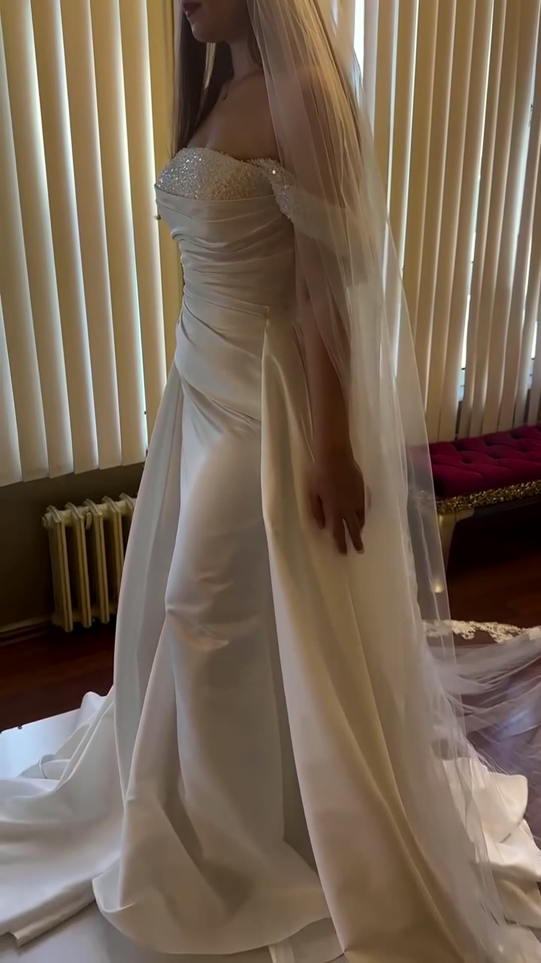 NIL 332 Ivory Sheath Draped Satin Wedding Dress - Image 4