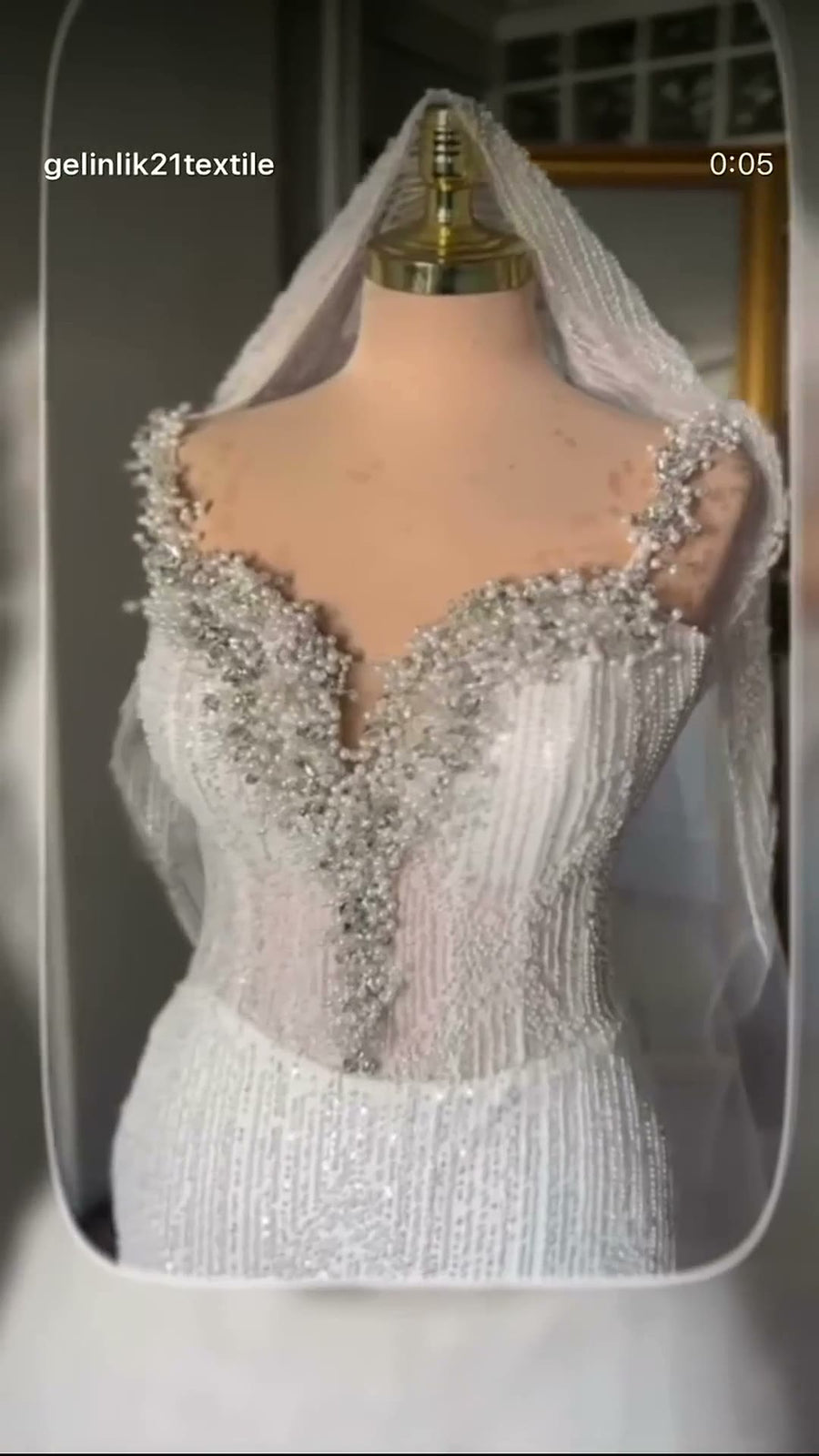 G21-357 Wedding Dress Ball Gown Ivory Tulle Sweetheart Sleeveless Pearl Beaded Bodice Cathedral Train Luxury Bridal Gown