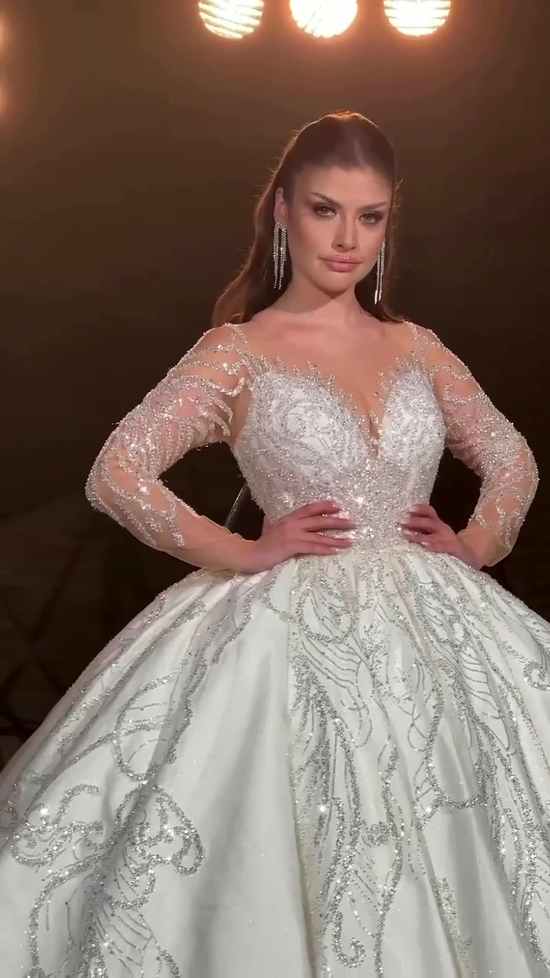 NIL 395 Ivory Ball Gown Lace Applique Tulle Wedding Dress - Image 2