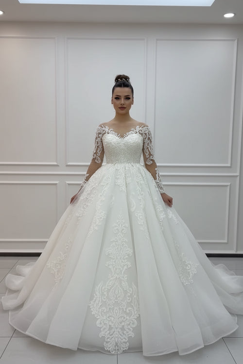 NIL White Ivory princess lace wedding dress with sweetheart neckline, cathedral train, bodice close-up detail, P035 image 4
