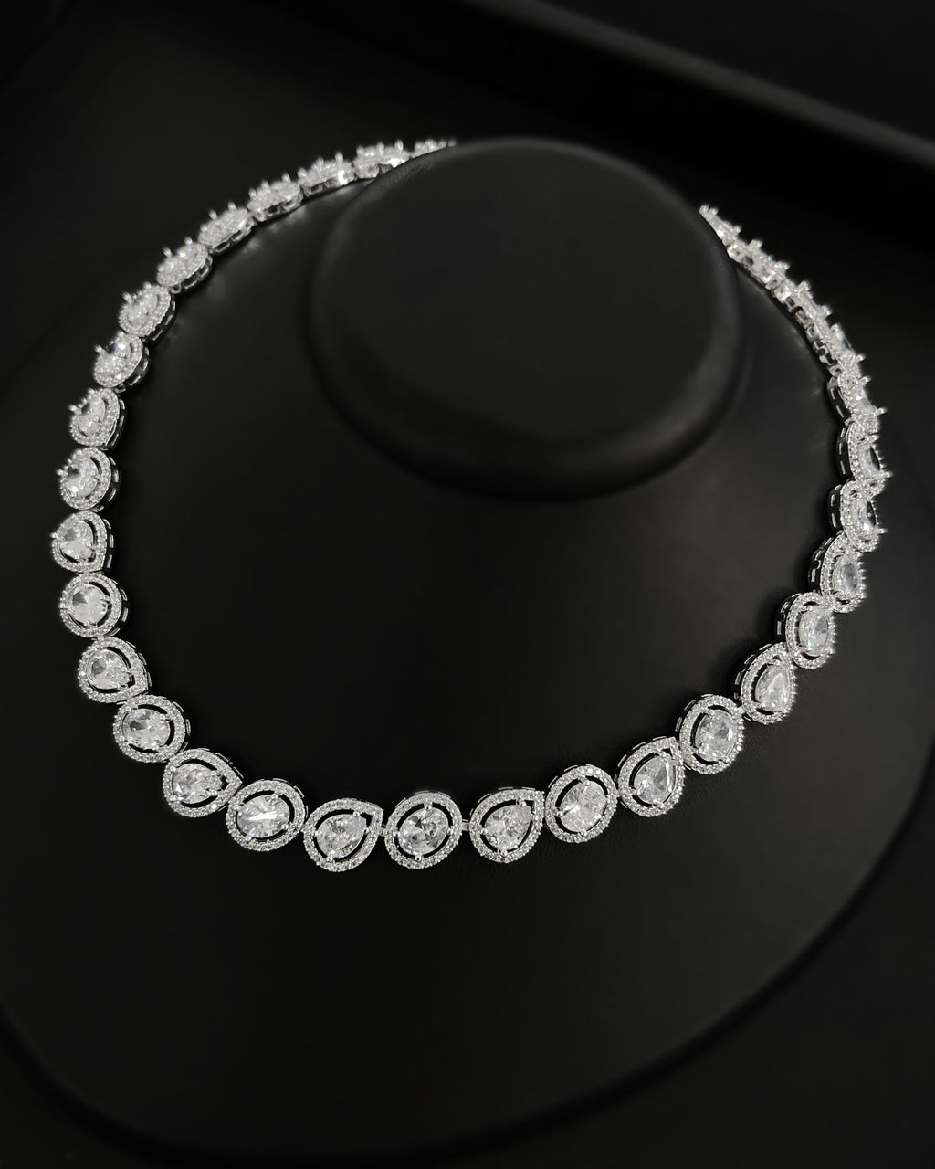 NNC-041 | Ade Zircon Stone Set Necklace