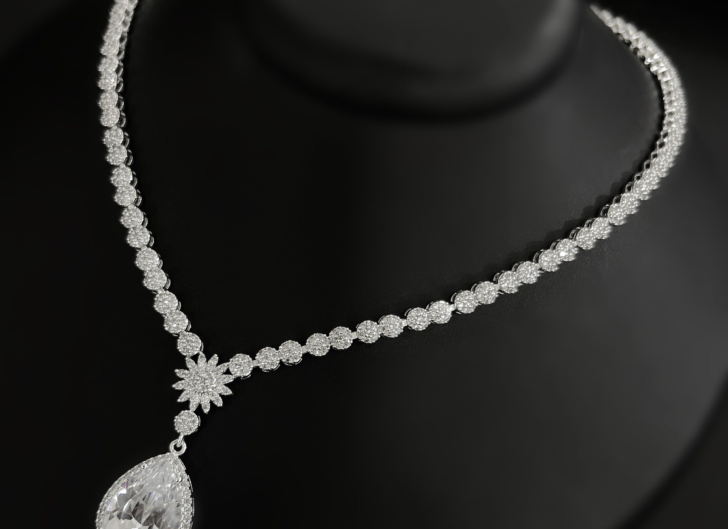 NNC-034 | Asay Zircon Stone Set Necklace