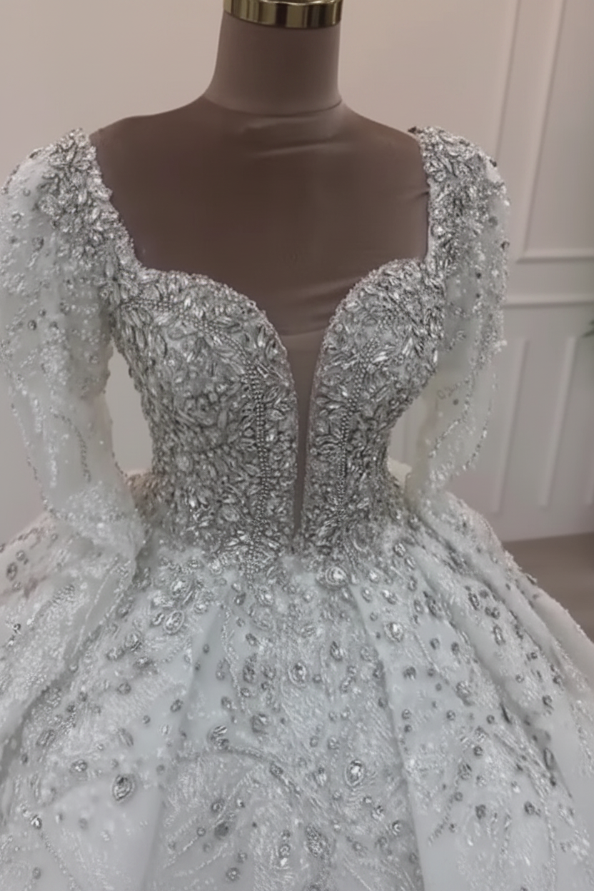 G21-093 White Ivory Princess Lace Bridal Gown with Sweetheart Neckline and Cathedral Train
