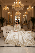 NIL-090 ملكي Ivory فستان زفاف أميرة منفوش – Seated Pose