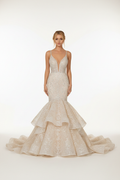 NIL-125 champagne ivory Havfrue Brudekjole forfra med Krystal strap deep V-neckline by NIL Brudekjole