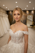 NIL-197 Ivory 3D Floral Lace Ball Gown – Close-Up – Sarışın
