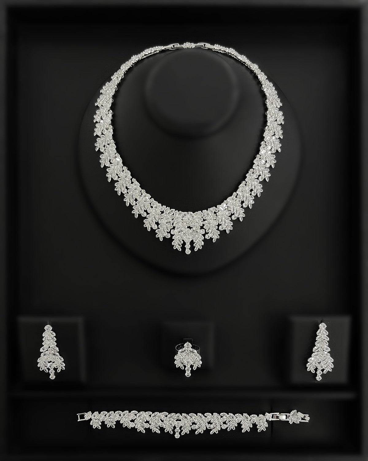 NNC-021 | Hec Zircon Stone Set Necklace