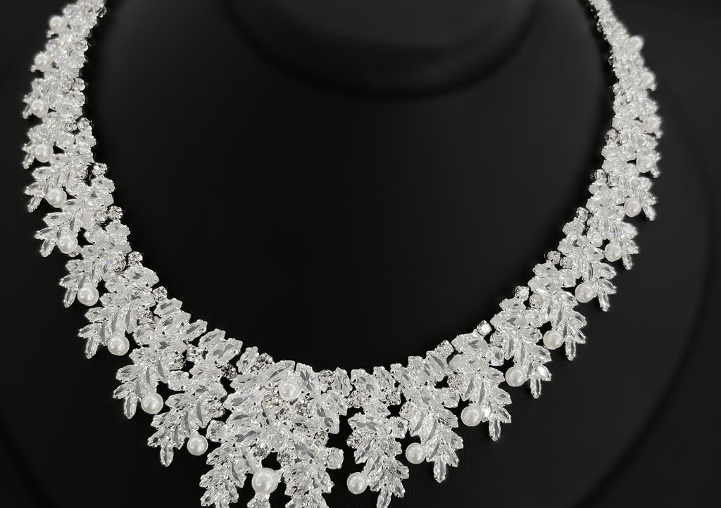 G21-AKS-020 Lale Zircon Stone Set Necklace