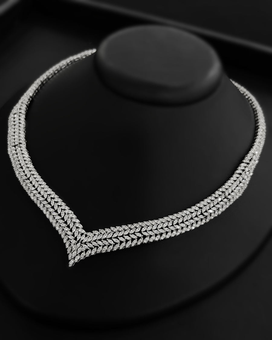 G21-AKS-013 Marquise Leaf Fringe Collar Zircon Necklace