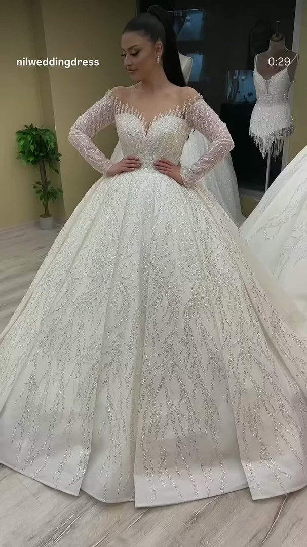 G21-376 Ivory Ball Gown Lace Applique Tulle Wedding Dress