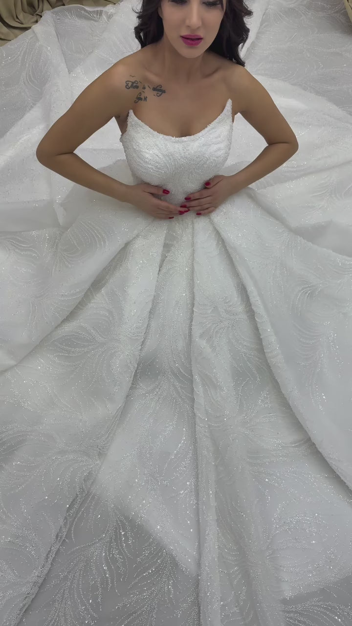 G21-044A - Ivory Elegant Ball Gown Wedding Dress - closer look