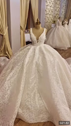 G21-082 Ivory Ball Gown Lace Wedding Dress and Cathedral Train