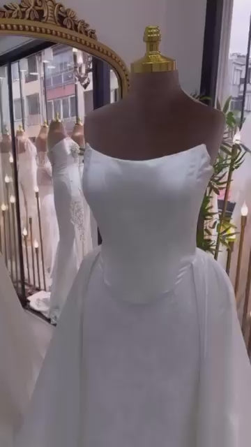 G21-822 | Ivory Strapless Minimal Satin Mermaid Wedding Dress with Clean Silhouette