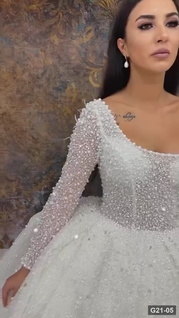 G21-005 Fildişi Prenses Model Dantel gelinlik ile Düşük Omuz ve Şapel Kuyruk - closer look