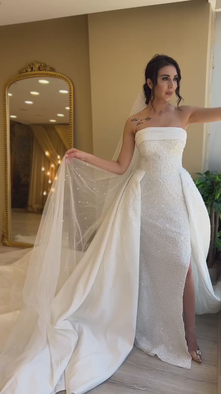 G21-087A - Ivory Beaded Lace Ball Gown Wedding Dress - closer look