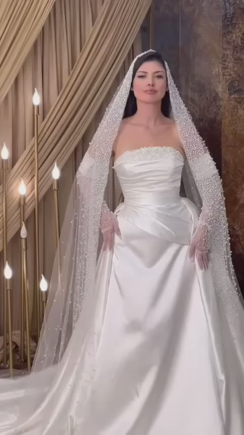 G21-025A - Ivory Lace Ball Gown Wedding Dress Video