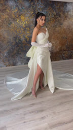 G21-123A - Ivory Beaded Lace Ball Gown Wedding Dress