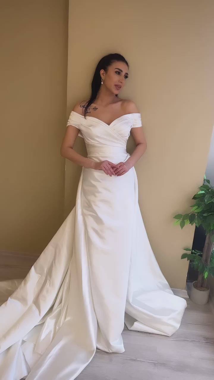 G21-109A - Ivory Embellished Ball Gown Wedding Dress