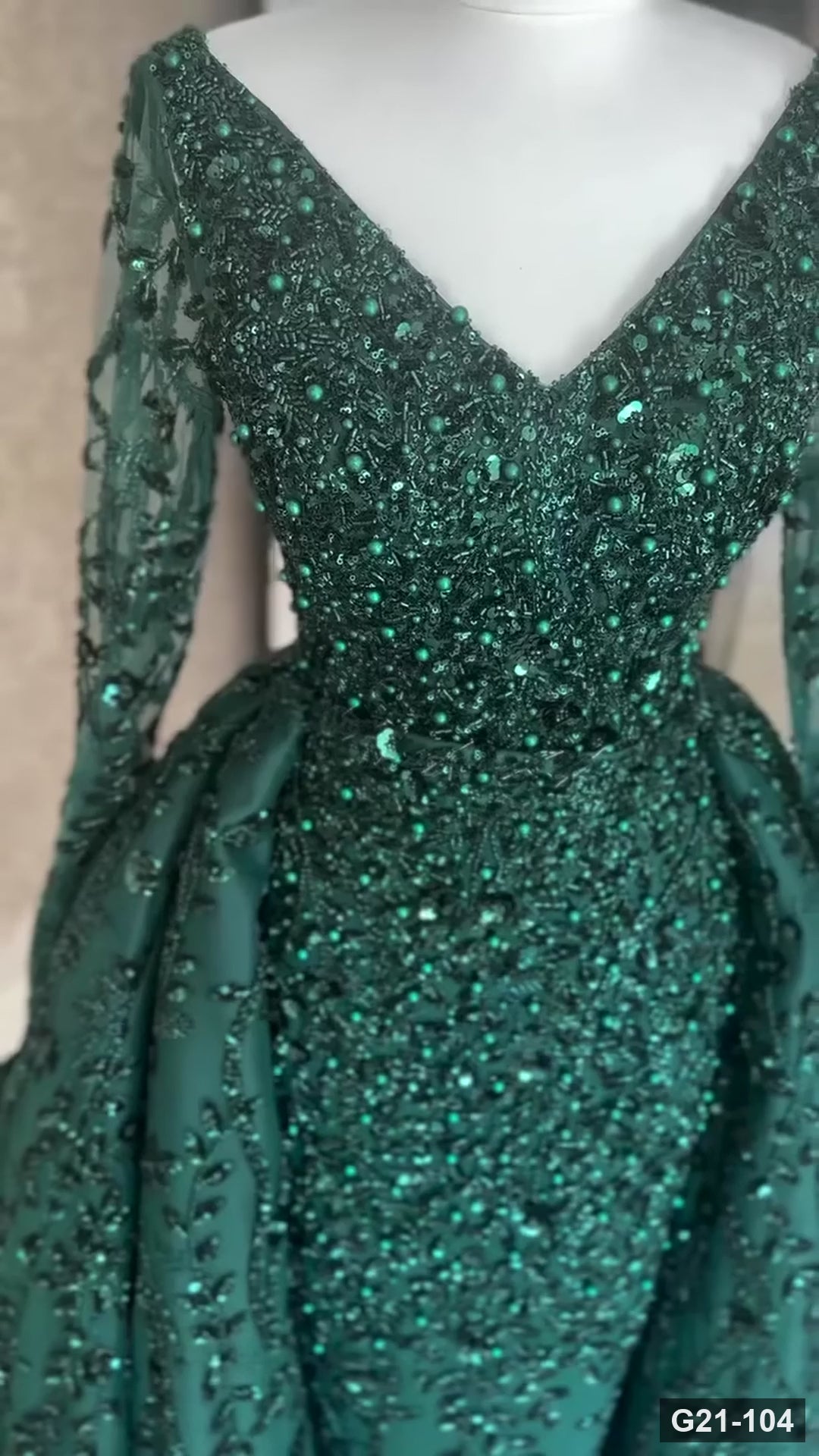 G21-104 | Emerald Green Mermaid Crystal Beaded Long Sleeve V-Neck Overskirt Evening Dress