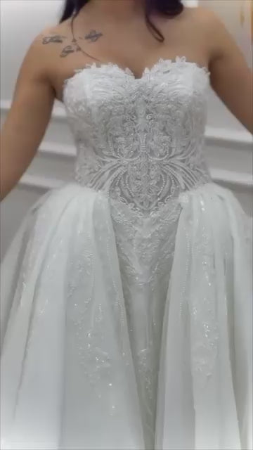 G21-804 | Ivory Strapless Sweetheart Mermaid Wedding Dress with 3D Floral Bodice & Detachable Overskirt