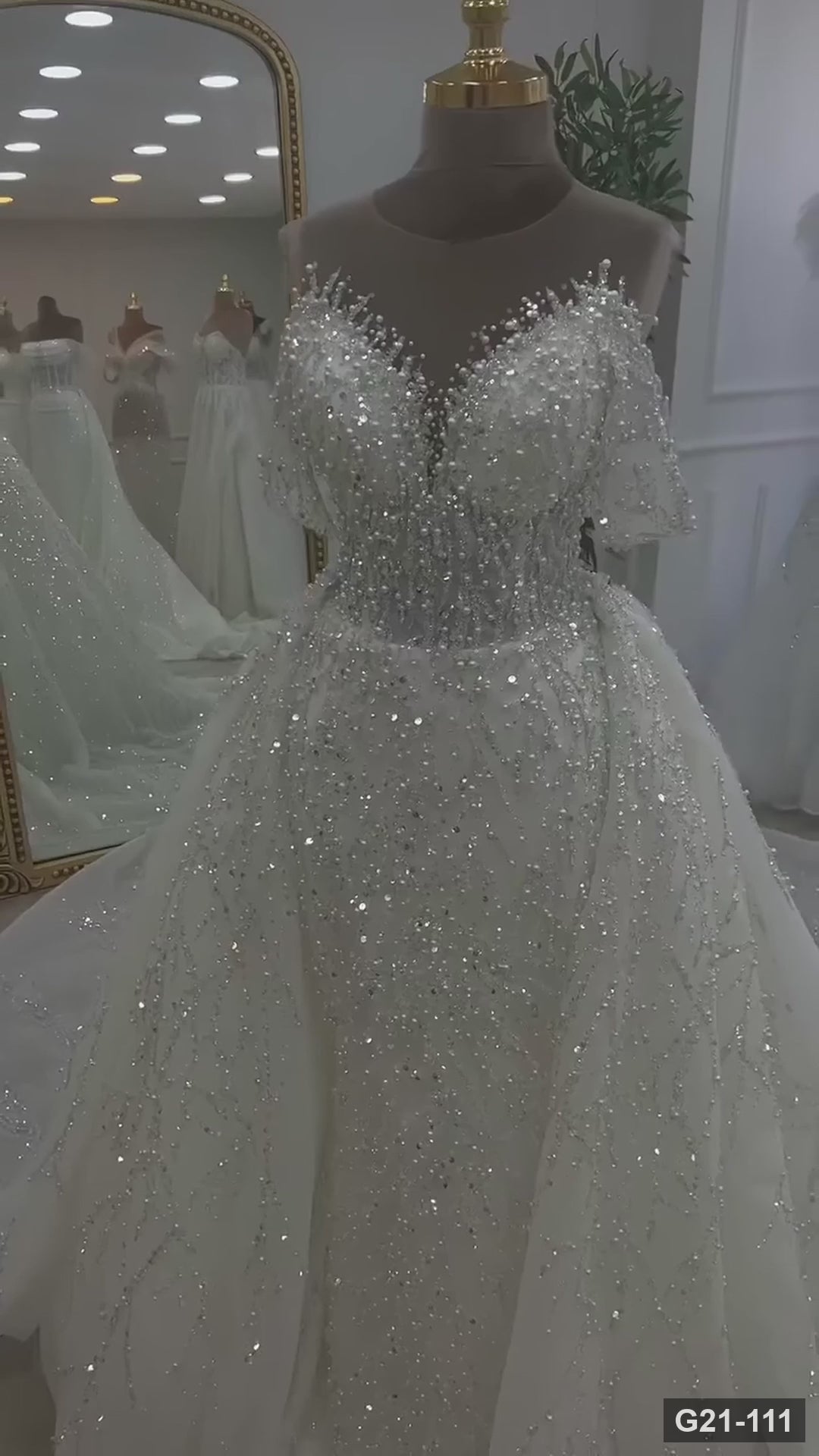 G21-111 | Ivory Ball Gown Heavy Rhinestone Puff Sleeve Sweetheart Crystal Wedding Dress