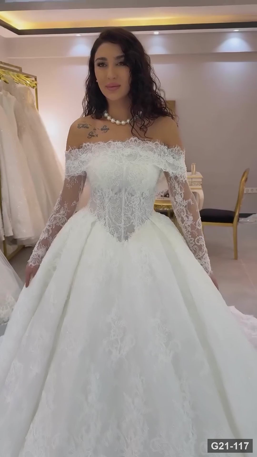 G21-117 | Ivory Ball Gown Floral Lace Off-Shoulder Long Sleeve Corset Wedding Dress