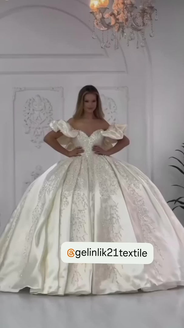 G21-356 Ivory Ball Gown Bow Satin Satin Wedding Dress