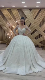G21-310 Ivory Ball Gown Lace Applique Tulle Wedding Dress