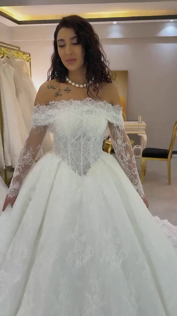 G21-335 Ivory Ball Gown Floral Lace Tulle Wedding Dress