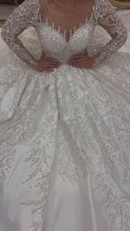 G21-089A - Soft Ivory Embellished Ball Gown Wedding Dress