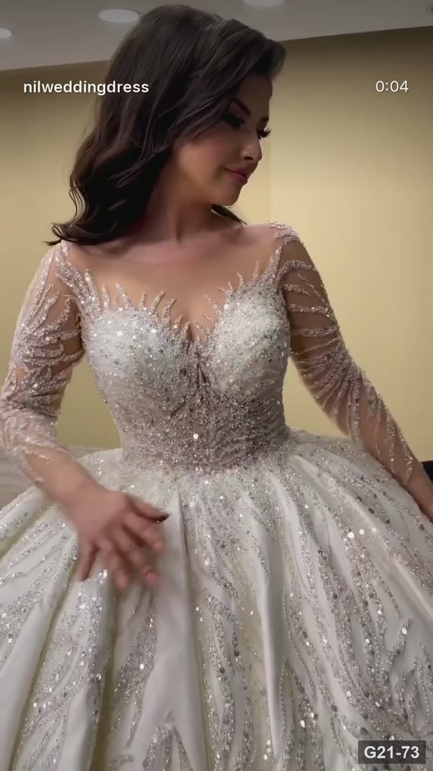 G21-073 Ivory Ball Gown Lace Wedding Dress and Chapel Train