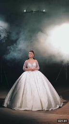 G21-091 Ivory Ball Gown Lace Wedding Dress and Chapel Train