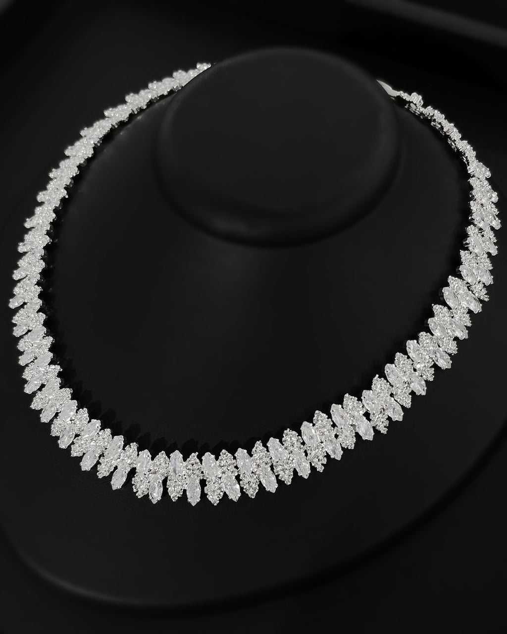 NNC-015 | Rama Zircon Stone Set Necklace
