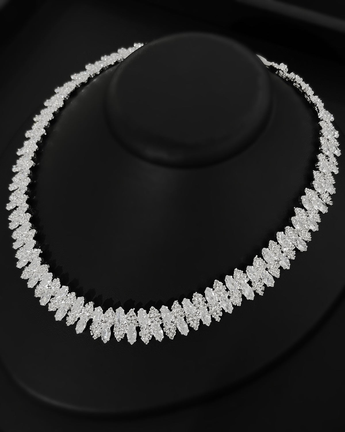 NNC-015 | Rama Zircon Stone Set Necklace