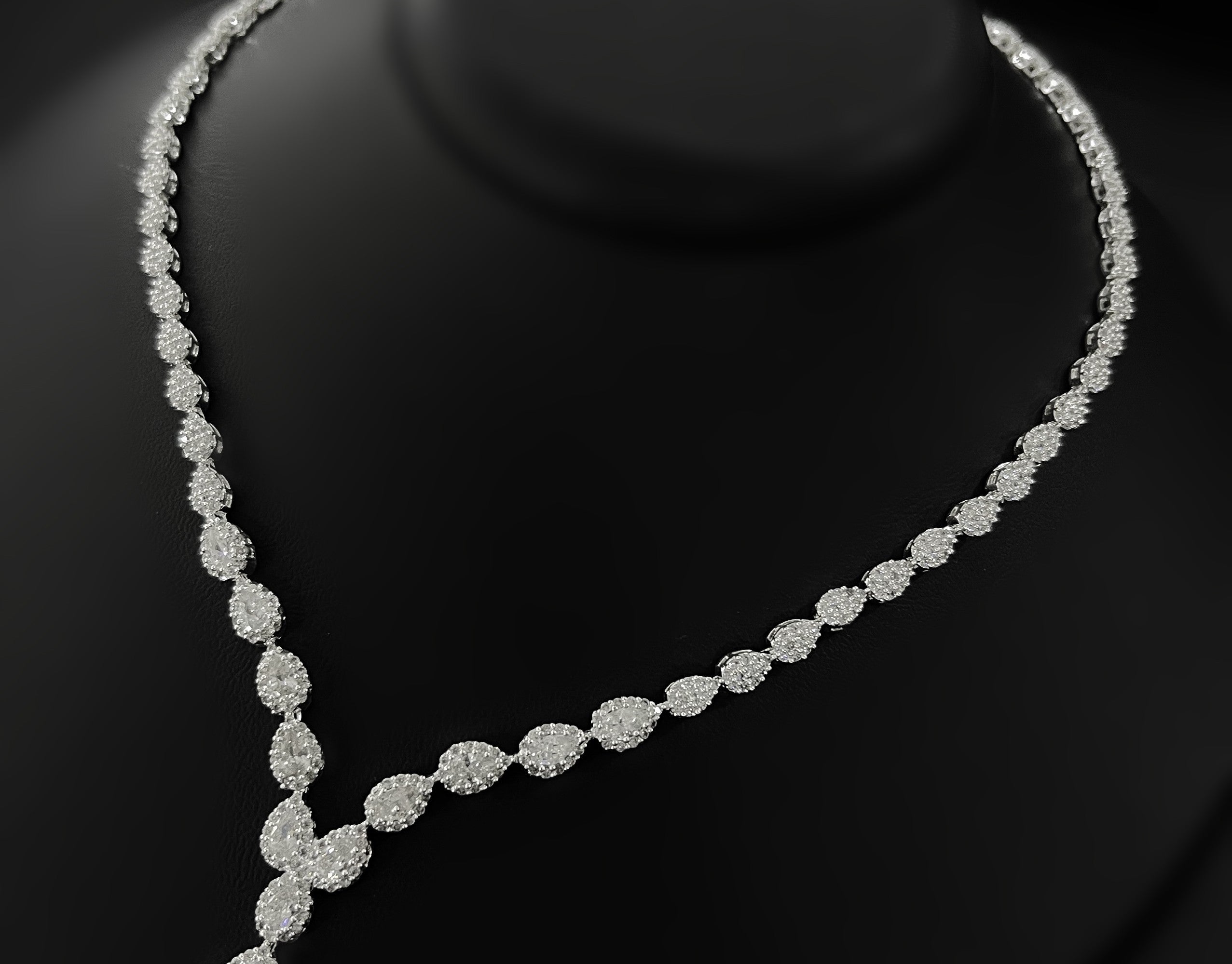 NNC-016 | Rosen Zircon Stone Set Necklace