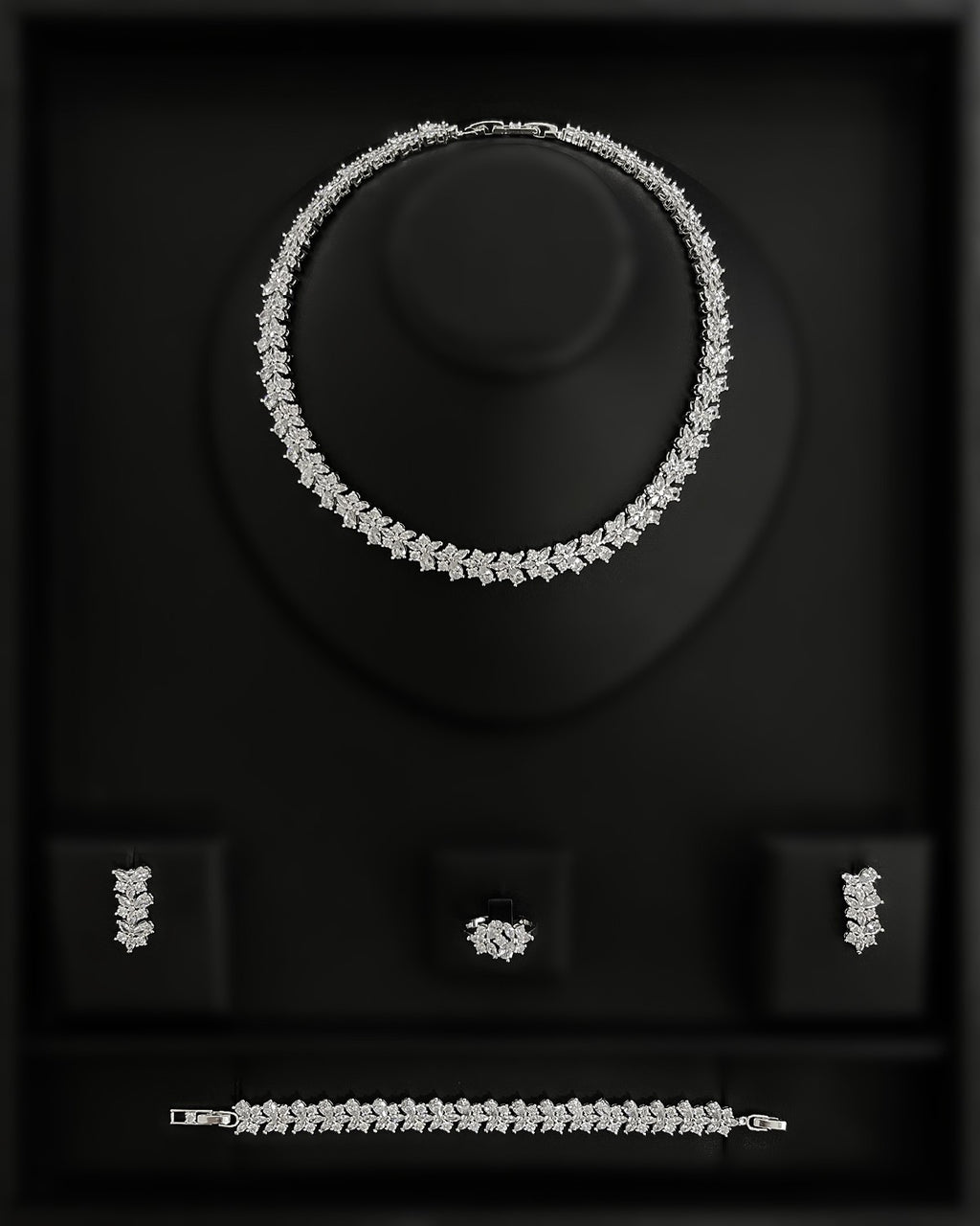 NNC-017 | Vue Zircon Stone & perla Detail Set Necklace